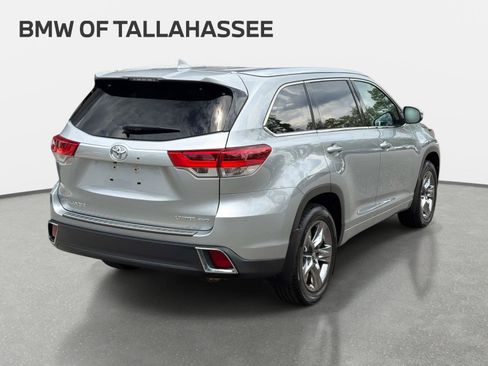 Used 2019 Toyota Highlander Limited Platinum AWD/4WD image 6