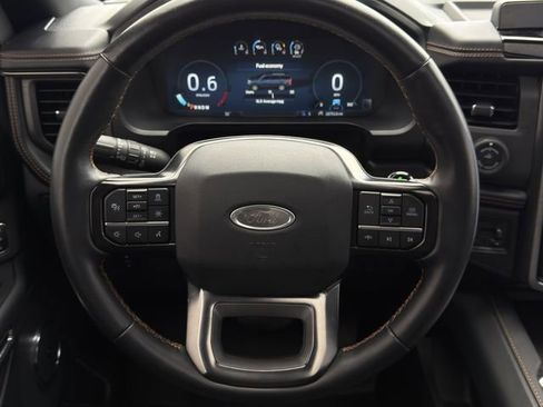 Used 2023 Ford Expedition Platinum image 13