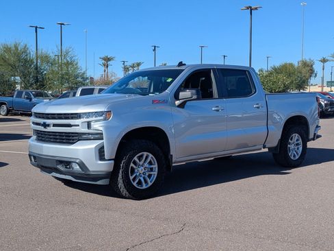 Used 2021 Chevrolet Silverado 1500 RST image 2