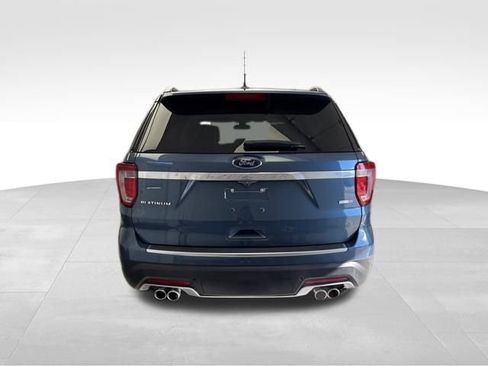 Used 2018 Ford Explorer Platinum image 4