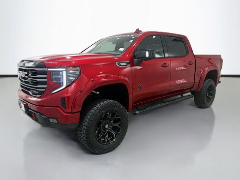 Used 2025 GMC Sierra 1500 AT4 w/ AT4 Premium Package AWD/4WD image 3