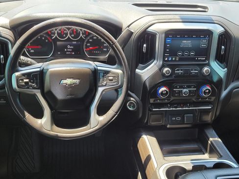 Used 2021 Chevrolet Silverado 1500 LT Trail Boss AWD/4WD image 16