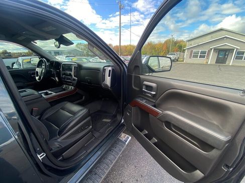 Used 2018 GMC Sierra 1500 SLT w/ Enhanced Driver Alert Package image 10