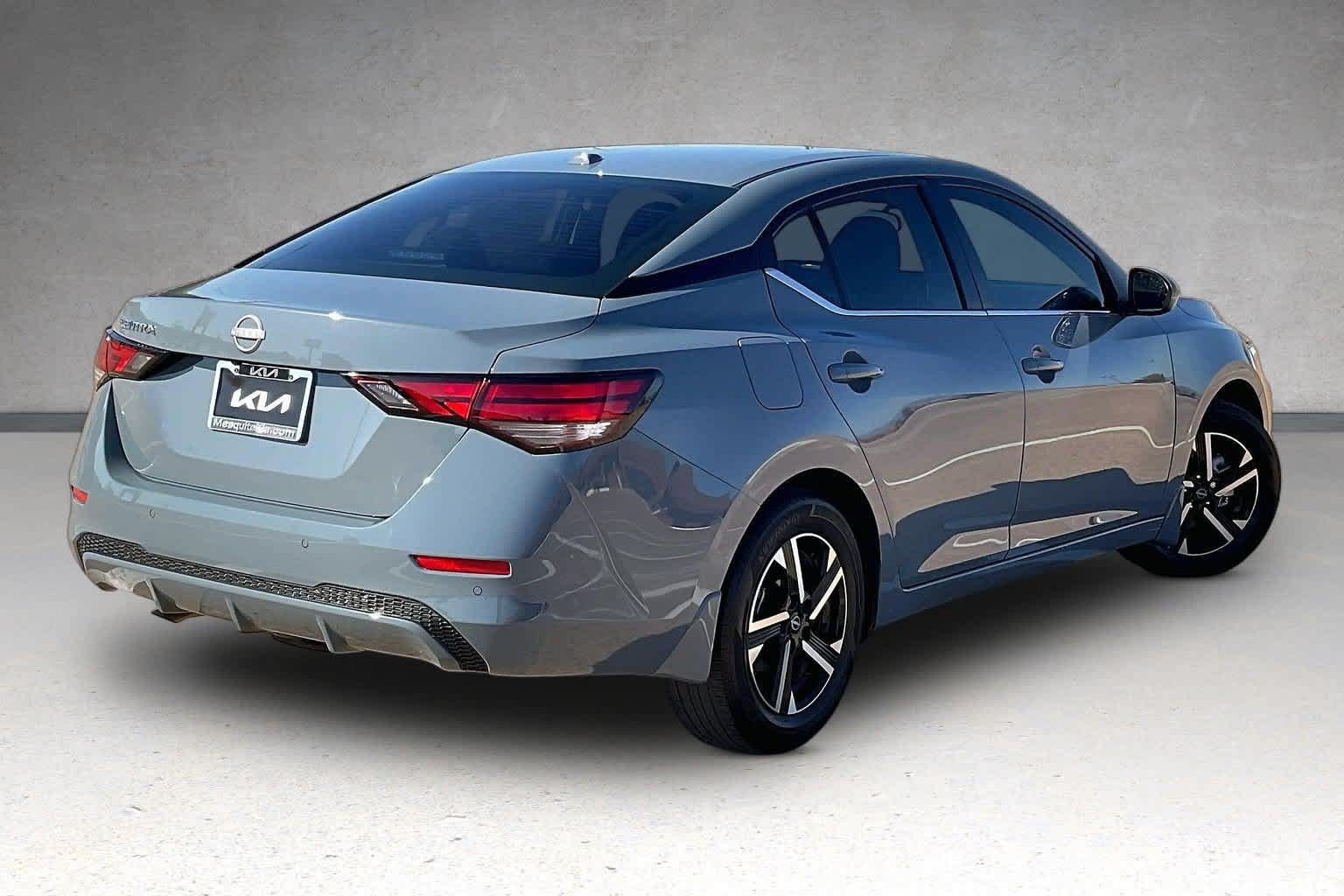 Used 2025 Nissan Sentra SV FWD image 20