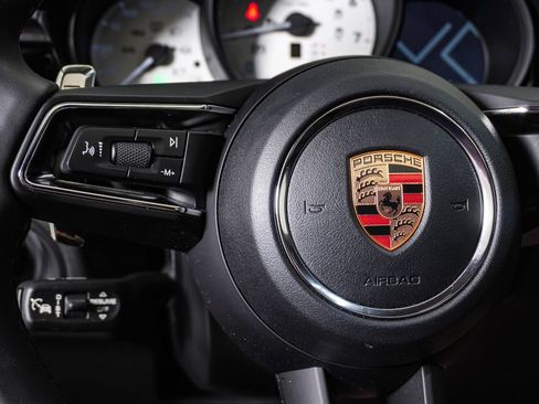 Certified 2026 Porsche Macan AWD/4WD image 20