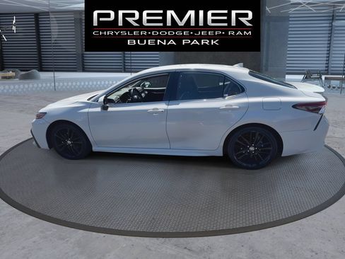 Used 2024 Toyota Camry XSE FWD image 5