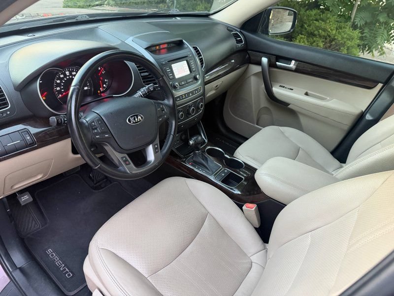 Used 2015 Kia Sorento LX FWD image 13