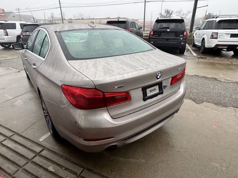 Used 2017 BMW 530i xDrive image 22
