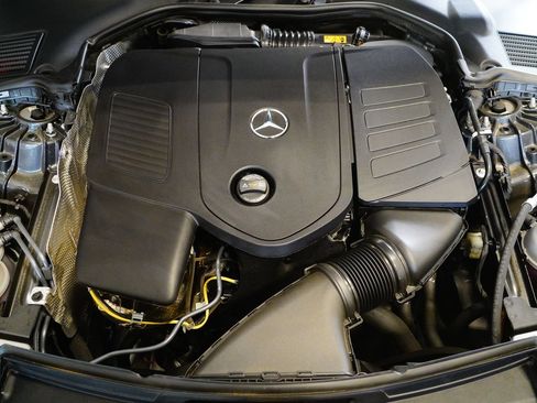 Certified 2026 Mercedes-Benz CLE 300 4MATIC Cabriolet image 32