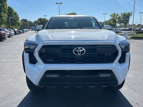 Used 2024 Toyota Tacoma TRD Off-Road AWD/4WD image 2