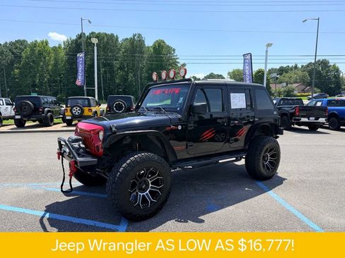 Used 2013 Jeep Wrangler Unlimited Rubicon AWD/4WD image 2