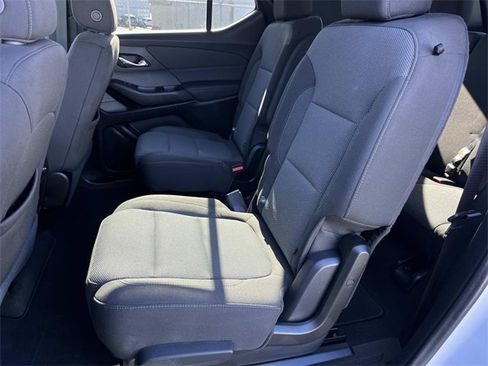 Used 2024 Chevrolet Traverse LT image 20