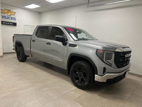 Used 2023 GMC Sierra 1500 Pro w/ Trailering Package AWD/4WD image 18
