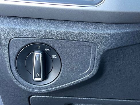 Used 2018 Volkswagen Atlas Launch Edition image 40