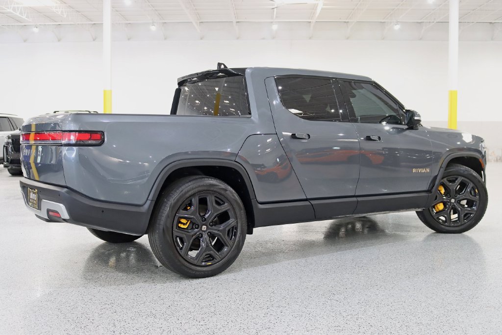 Used 2022 Rivian R1T Adventure AWD/4WD image 9