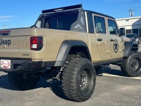 Used 2020 Jeep Gladiator Sport w/ Quick Order Package 24S image 7