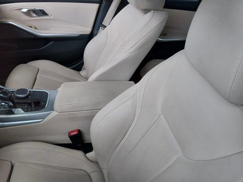 Used 2020 BMW 330i Sedan w/ Premium Package RWD image 9