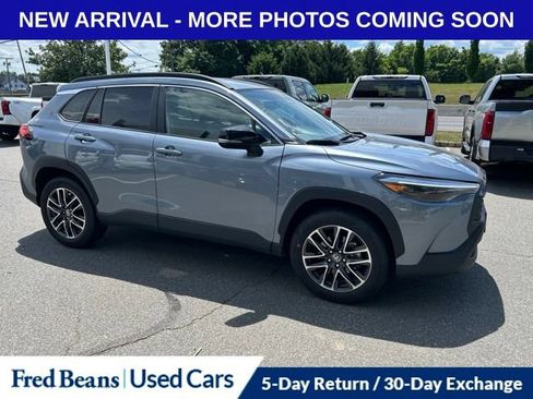 Used 2026 Toyota Corolla Cross XLE AWD/4WD image 2