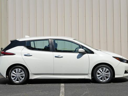 Used 2023 Nissan Leaf S FWD image 45