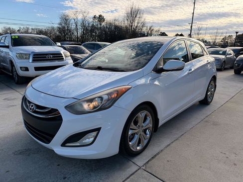 Used 2013 Hyundai Elantra GT w/ Tech Pkg image 19