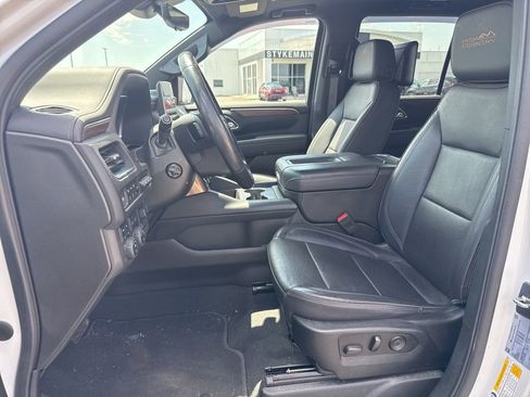 Used 2023 Chevrolet Tahoe High Country w/ Advanced Technology Package AWD/4WD image 15