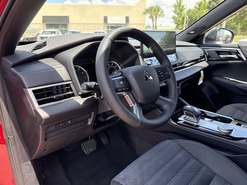 New 2026 Mitsubishi Outlander LE FWD image 21