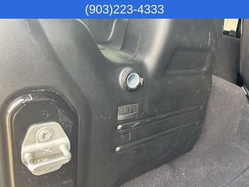Used 2023 Jeep Wrangler Unlimited Rubicon 4xe w/ Cold Weather Group AWD/4WD image 15