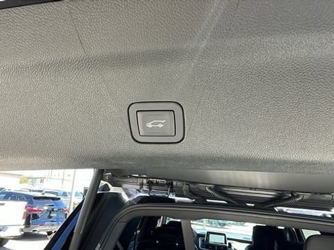 Used 2024 Chevrolet Tahoe High Country w/ Advanced Technology Package AWD/4WD image 33