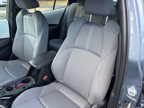 Used 2024 Toyota Corolla SE image 10
