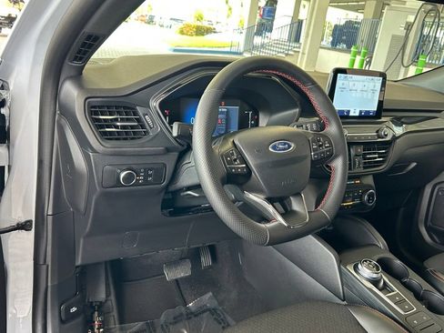 Certified 2026 Ford Escape ST-Line FWD image 32