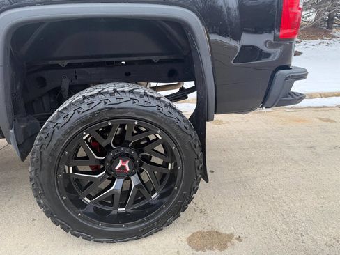 Used 2017 GMC Sierra 1500 Base 4x4 4dr Double Cab 6.5 ft image 14