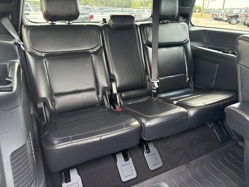 Used 2025 Ford Expedition Tremor AWD/4WD image 23