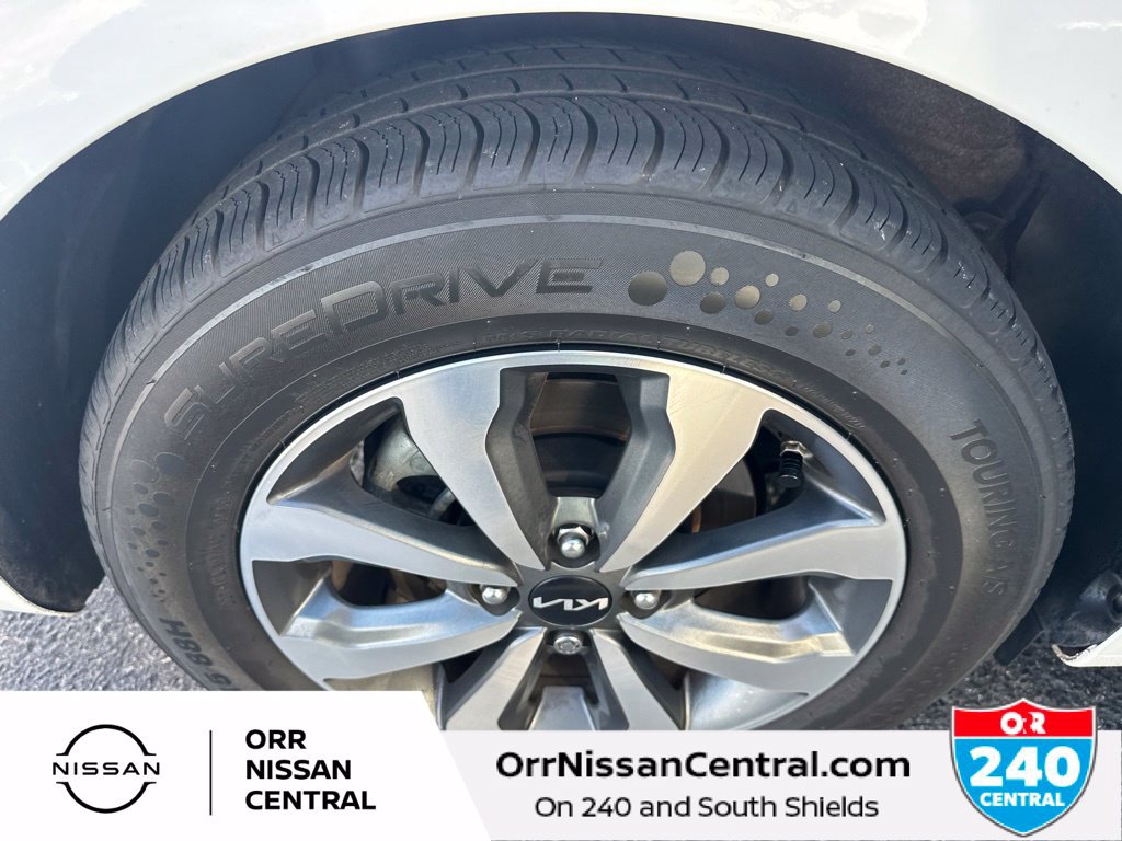 Used 2023 Kia Rio S w/ Technology Package FWD image 9
