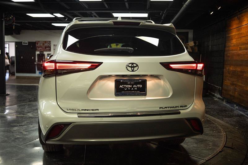 Used 2023 Toyota Highlander Platinum AWD/4WD image 6