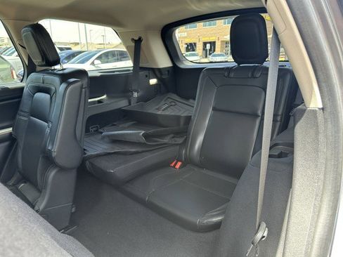 Used 2021 Lincoln Aviator Reserve w/ Equipment Group 208A RWD image 15