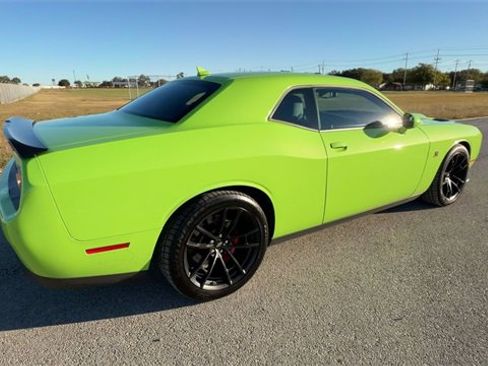 Used 2023 Dodge Challenger R/T Scat Pack w/ Plus Package image 8