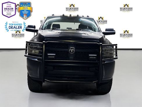Used 2017 RAM 2500 Tradesman w/ Chrome Appearance Group AWD/4WD image 2