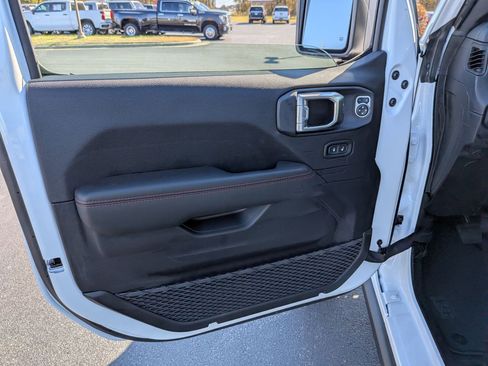 New 2026 Jeep Wrangler Unlimited Rubicon image 10