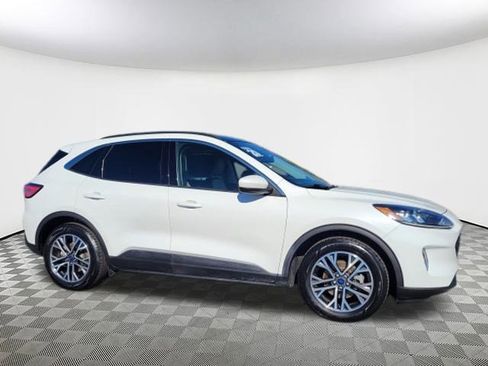 Used 2020 Ford Escape SEL image 7