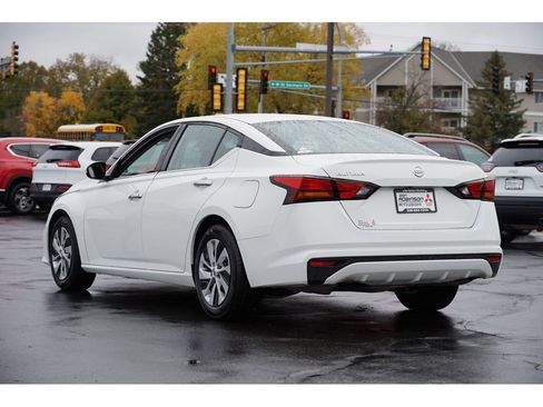 Used 2022 Nissan Altima 2.5 S image 5