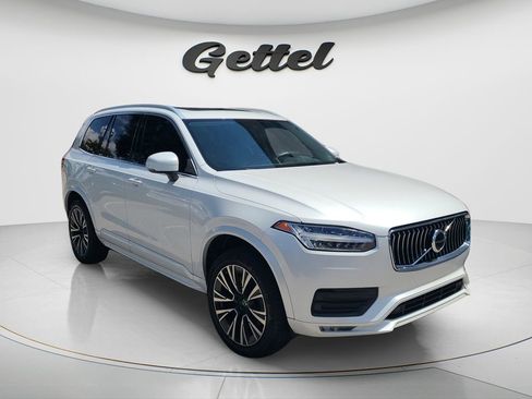 Used 2020 Volvo XC90 T5 Momentum w/ Protection Package Premier FWD image 3