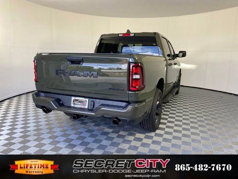 New 2026 RAM 1500 Express AWD/4WD image 7