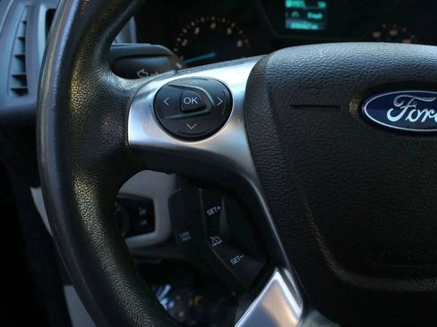 Used 2014 Ford Transit Connect Titanium FWD image 22
