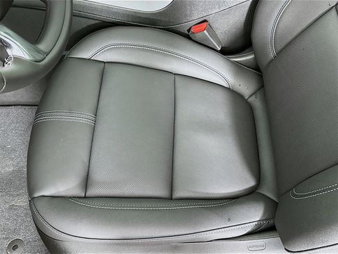 New 2025 Chevrolet Blazer LT w/ Midnight/Sport Edition image 19