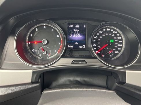 Used 2021 Volkswagen Atlas Cross Sport SE image 16