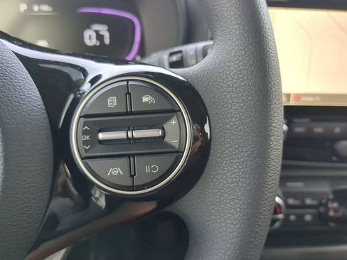 Used 2025 Kia Soul S FWD image 22