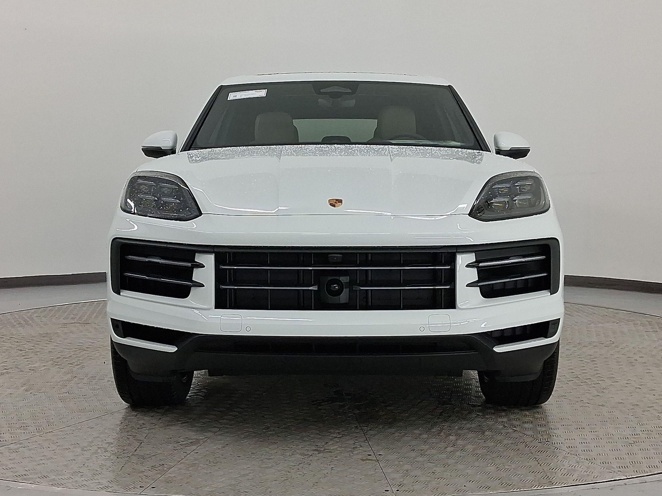 Used 2026 Porsche Cayenne AWD/4WD image 6