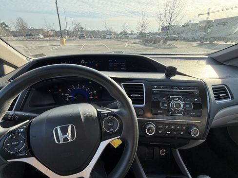 Used 2013 Honda Civic LX image 18