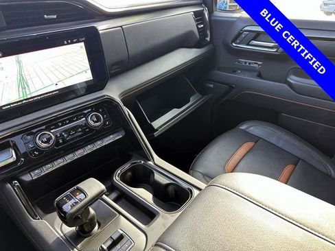 Used 2023 GMC Sierra 1500 AT4 w/ AT4 Premium Package image 16
