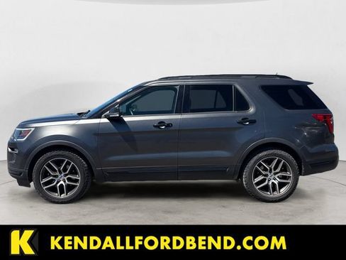 Used 2018 Ford Explorer Sport w/ Equipment Group 401A AWD/4WD image 2